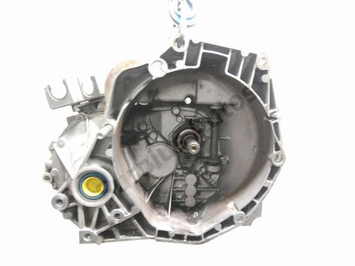 Used Gearbox FIAT GRANDE PUNTO (199_) 1.3 D Multijet (199.AXD11, 199.AXD1A, 199.AXD1B,... (90 hp) 28224102