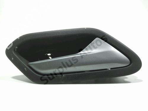 Used Front right interior door handle Front right interior door handle DACIA DUSTER (HM_) 1.0 LPG (HMMT) (101 hp) 30723704 30723704