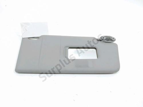 Used Right sun visor Right sun visor 31002797 31002797