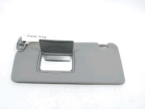 Used Left sun visor Left sun visor 31004052 31004052