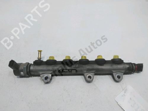 Used Injection rail Injection rail 30985155 30985155