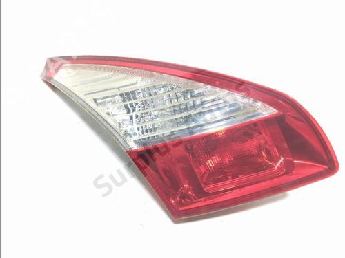 left-tailgate-light-renault-megane-iii-hatchback-bz01_-b3_-2008-36899205 main image