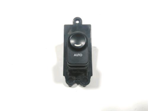 Used Left rear window switch HYUNDAI i30 (FD) 1.6 CRDi (90 hp) 28255555