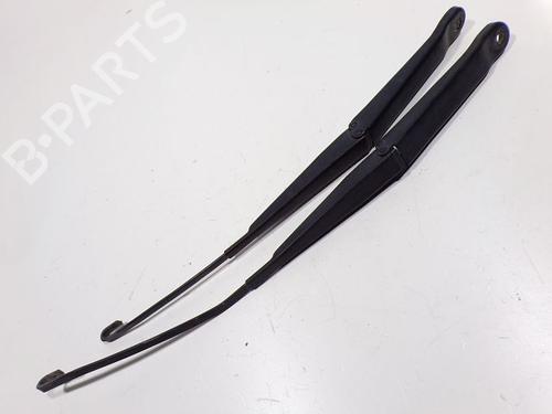 Used Front windshield wiper arm Front windshield wiper arm 28271586 28271586