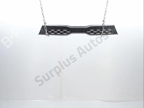 Used Grille Grille 38104499 38104499