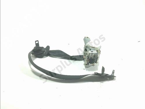 Front left seatbelt CITROËN C3 II (SC_) 1.2 VTi 82 | BP39524775I26 - Image 2