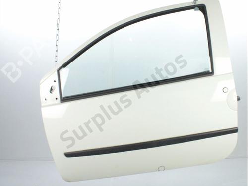 Used Left front door RENAULT TWINGO II (CN0_) 1.2 16V (CN04, CN0B) (75 hp) 31368244