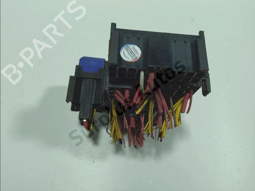 Fuse box RENAULT TWINGO III (BCM_, BCA_) 0.9 TCe 90 (BCM9, BCM2) | BP33568489E1 - Image 2
