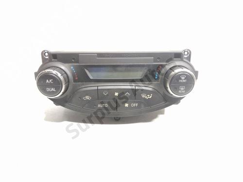 Used Climate control Climate control TOYOTA YARIS (_P13_) 1.5 Hybrid (NHP130_, NHP130) (101 hp) 40059406 40059406