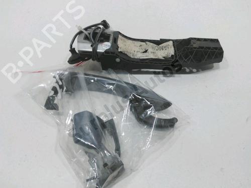 front-left-exterior-door-handle-vw-scirocco-iii-137-138-2008-2009-2010-2011-2012-2013-2014-2015-2016-2017-2018-30995974 main image