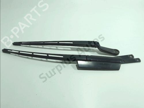 Used Front windshield wiper arm Front windshield wiper arm AUDI Q7 (4LB) 3.0 TDI quattro (233 hp) 33300910 33300910