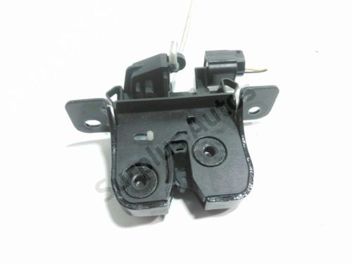 Used Tailgate lock DACIA DUSTER (HS_) 1.5 dCi (109 hp) 30958314