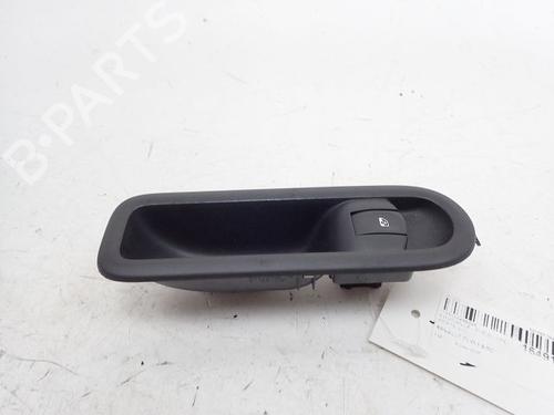 Used Right front window switch RENAULT CLIO III (BR0/1, CR0/1) 1.5 dCi (C/BR0G, C/BR1G) (68 hp) 30994141