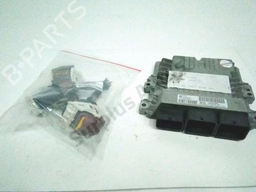 Used Engine control unit (ECU) CITROËN C4 II (NC_) 1.6 HDi 110 (112 hp) 28221055