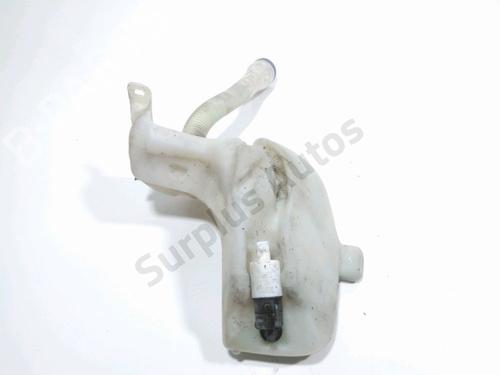 Used Windscreen washer tank PEUGEOT 307 CC (3B) 2.0 HDi 135 (136 hp) 28274197