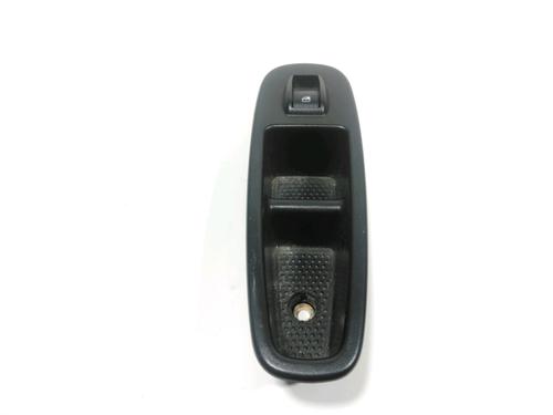 Used Right front window switch Right front window switch FIAT 500L (351_, 352_) 1.6 D Multijet (199LYD1B) (105 hp) 28238533 28238533