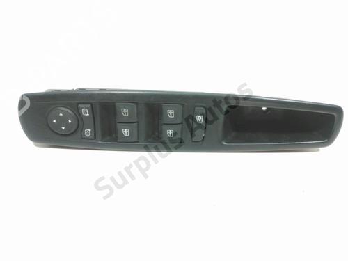 Used Left front window switch RENAULT SCÉNIC III (JZ0/1_) 1.5 dCi (106 hp) 30999239