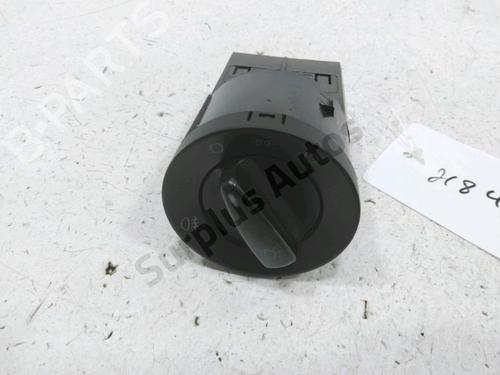 Used Headlight switch SKODA FABIA II Combi (545) 1.6 TDI (90 hp) 30990425
