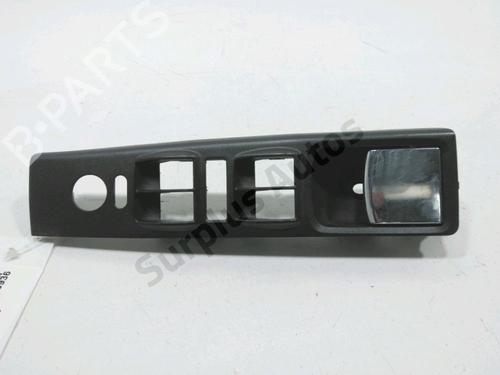 Used Front left interior door handle Front left interior door handle LANCIA MUSA (350_) 1.3 D Multijet (350.AXG11, 350.AXG1A) (90 hp) 30996548 30996548