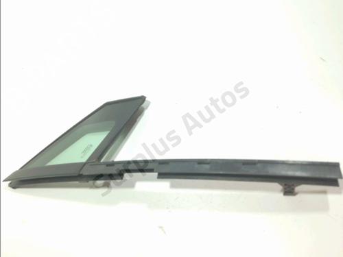 hjre-foran-trekantet-rude-renault-clio-v-b7_-2019-39260588 main image