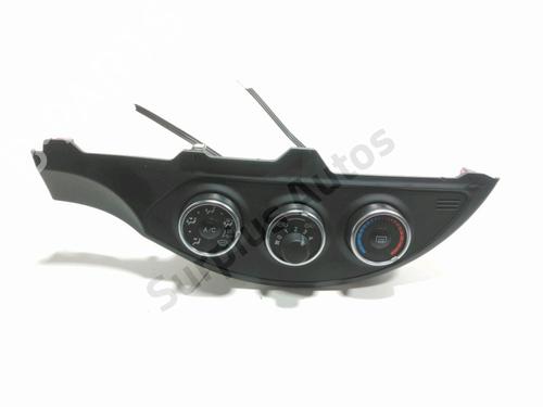 Used Climate control TOYOTA YARIS (_P13_) 1.5 (NSP131_) (112 hp) 28228294