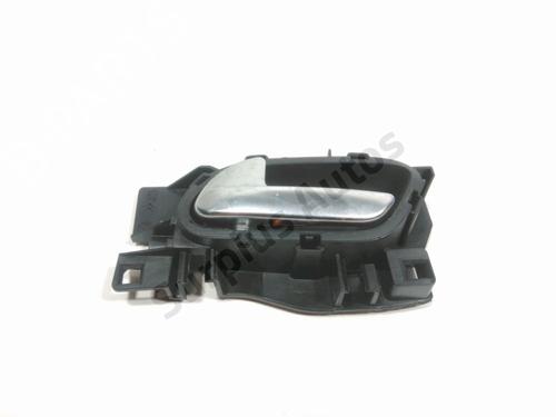 Used Rear left interior door handle Rear left interior door handle 30367564 30367564