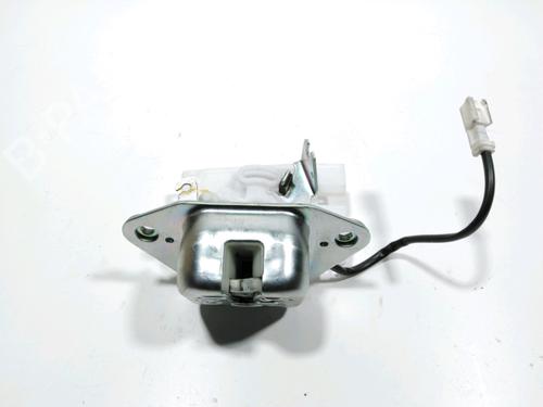 Used Tailgate lock HONDA JAZZ III (GE_, GG_, GP_, ZA_) 1.3 i (GE6, GG3, GG6) (100 hp) 28260602