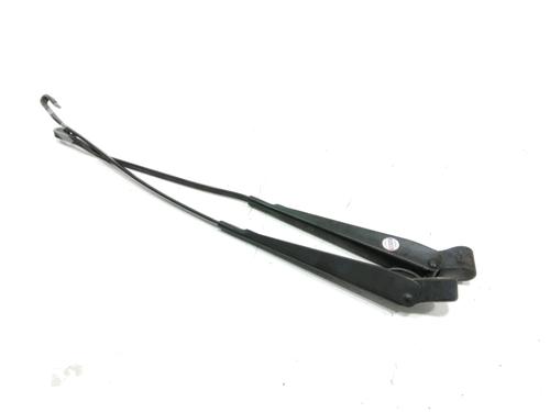 Used Front windshield wiper arm RENAULT CLIO I (B/C57_, 5/357_) 1.2 (B/C/S57A, B/C57S, 5/357F, 5/357J, 5/357L, 5/357R) (58 hp) 31007644