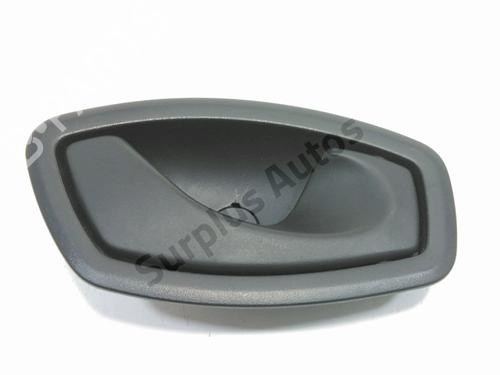 Maneta interior trasera derecha RENAULT MEGANE III Hatchback (BZ0/1_, B3_) 1.5 dCi (86 hp) 32181570