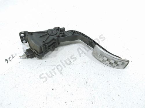 Pedal RENAULT TWINGO II (CN0_) 1.6 RS (CN0N, CN0R, CN0S) (133 hp) 30985061