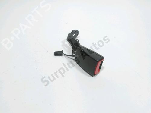 Used Seat buckle AUDI A1 Sportback (8XA, 8XF) 1.2 TFSI (86 hp) 28233596