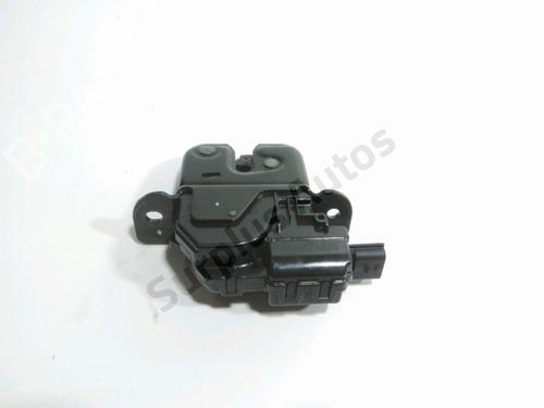 Used Tailgate lock Tailgate lock 30087063 30087063