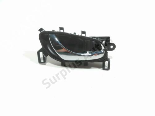 Used Front right interior door handle Front right interior door handle NISSAN X-TRAIL III (T32_, T32R, T32RR) 1.6 dCi (T32) (130 hp) 37774985 37774985