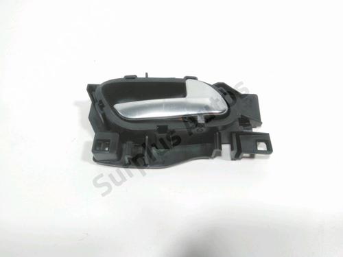 Used Front right interior door handle PEUGEOT 208 I (CA_, CC_) 1.4 HDi (68 hp) 30335247