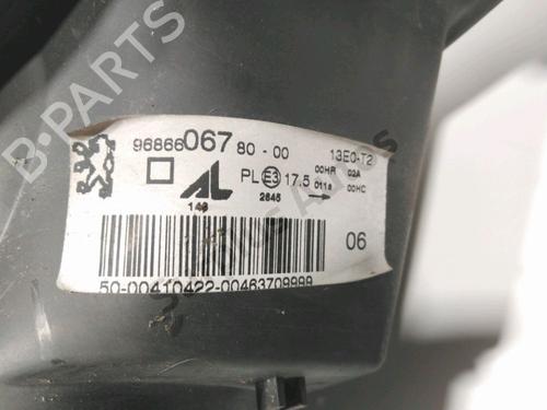Left headlight PEUGEOT 206+ (2L_, 2M_) 1.4 i (2LKFWA, 2MKFWA) | BP30102025C28