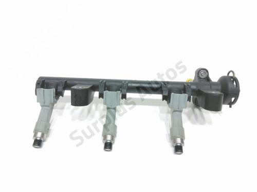 Used Injection rail Injection rail PEUGEOT 107 (PM_, PN_) 1.0 (68 hp) 34231920 34231920