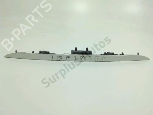 Used Tailgate handle Tailgate handle INFINITI Q30 2.2 D (170 hp) 40621380 40621380