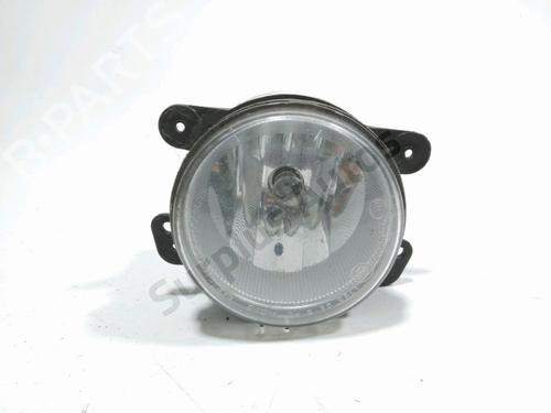 left-front-fog-light-fiat-freemont-345_-2011-32976207 main image