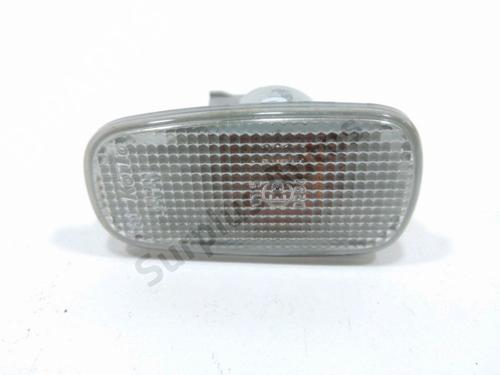 left-side-indicator-toyota-rav-4-ii-_a2_-2000-2001-2002-2003-2004-2005-32280049 main image