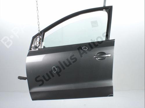Used Left front door VW POLO V (6R1, 6C1) 1.2 (70 hp) 28244603