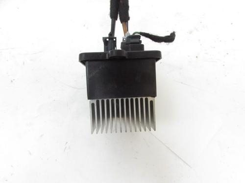 Used Heater resistor RENAULT CLIO III Hatchback Van (SB_, SR_) 1.5 dCi (SR1H) (88 hp) 28223788