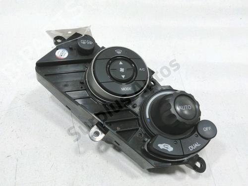 AC Styreenhet / Manøvreringsenhet HONDA CIVIC VIII Hatchback (FN, FK) 1.8 (FN1, FK2) (140 hp) 30988845