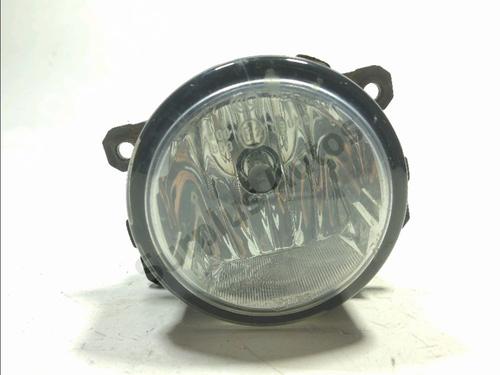 right-front-fog-light-fiat-500l-351_-352_-2012-40060593 main image