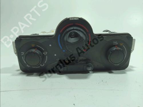 climate-control-renault-clio-iii-br01-cr01-2005-2006-2007-2008-2009-2010-2011-2012-2013-2014-32260749 main image