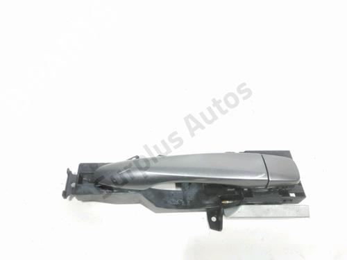 Używane Klamka zewnętrzna drzwi przednich prawych NISSAN QASHQAI II SUV (J11, J11_) 1.2 DIG-T (115 hp) 28242032