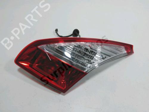 right-tailgate-light-renault-megane-iii-hatchback-bz01_-b3_-2008-40214722 main image