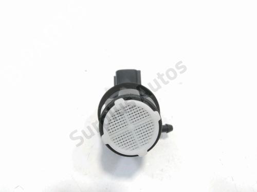 Washer pump LEXUS IS II (_E2_) 200d (ALE20_, ALE20R) | BP33867943E24 - Image 2