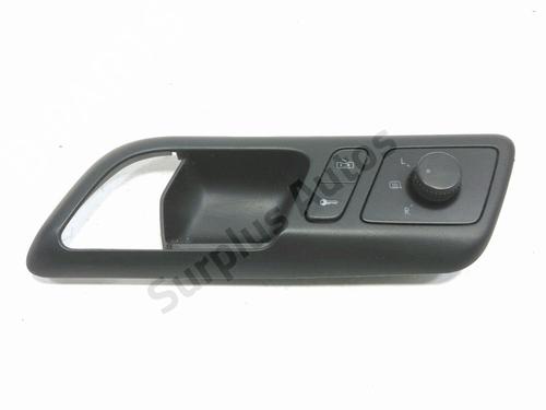 Comando specchietti Comando specchietti VW POLO IV (9N_, 9A_) 1.4 TDI (70 hp) 36464844 36464844
