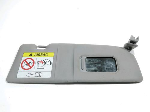 Used Right sun visor Right sun visor 37784555 37784555