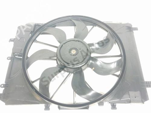 Used Radiator fan Radiator fan MERCEDES-BENZ GLA-CLASS (X156) GLA 220 d (156.903) (177 hp) 34503752 34503752